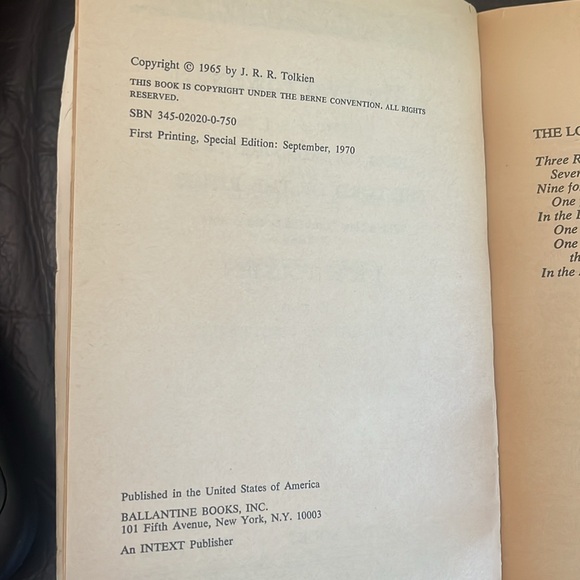 J.R.R Tolkien “a lord of the rings “ The Two Towers - Picture 3 of 3